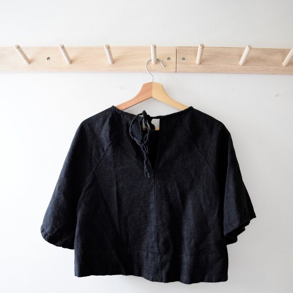 Black cropped linen blend blouse - Picture 6 of 6